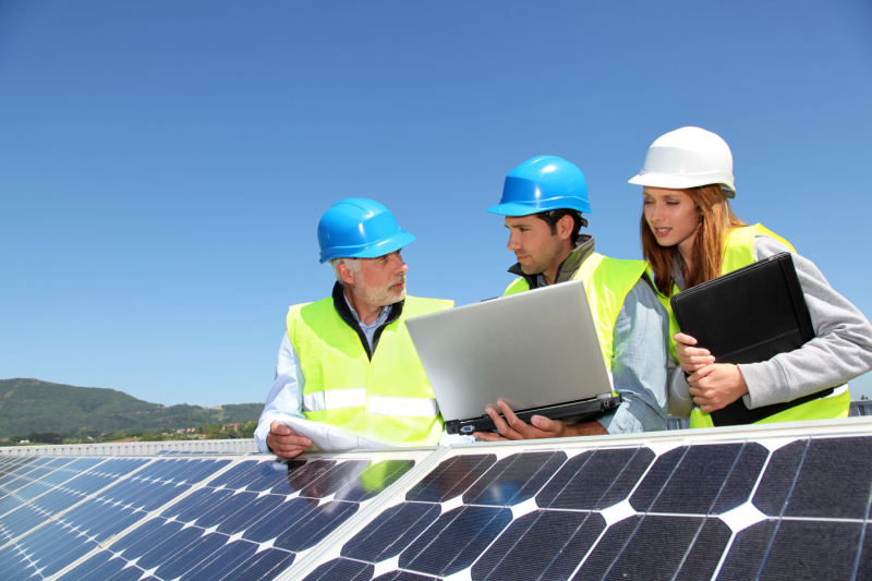 Three US solar energy projects, jobs in demand, and top training programs